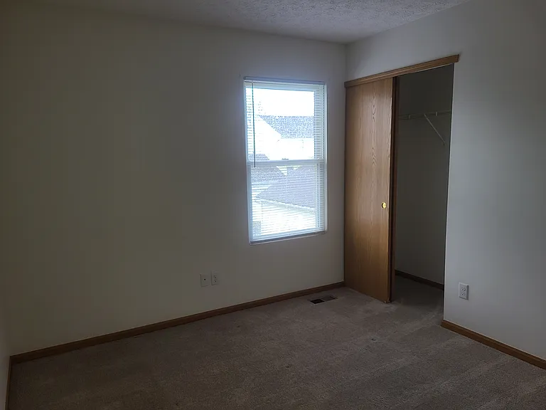 9153 Constitution Ave — Photo 11