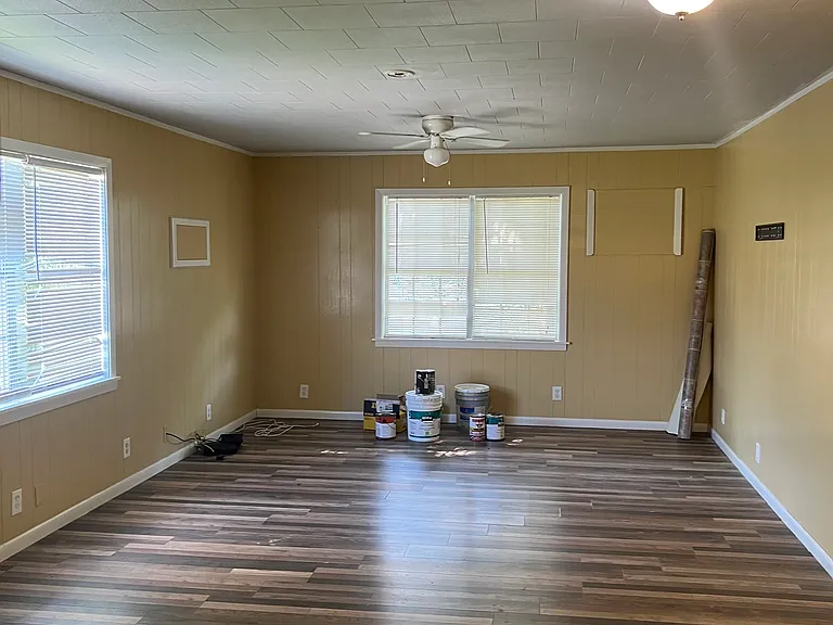 1408 Missouri St — Photo 4