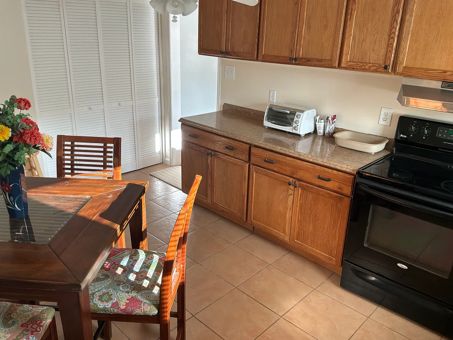 3 bed, 1243 sqft, $1,950 — Photo 3