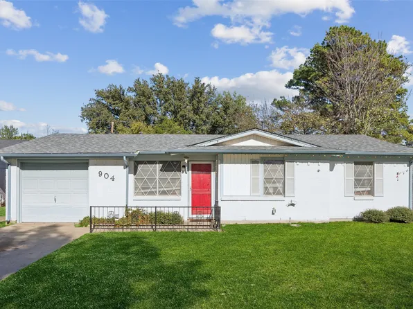 904 Nelson Ter, Bedford, TX 76022
