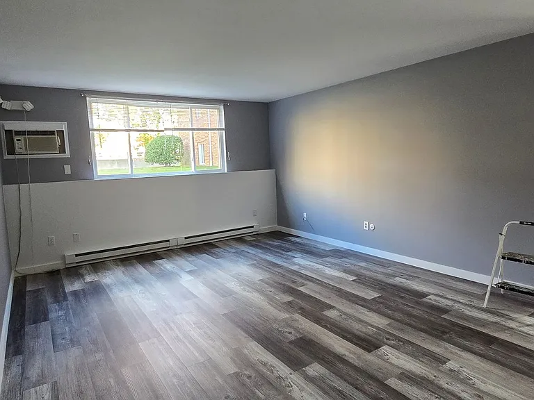 301 W Main St #1 — Photo 5
