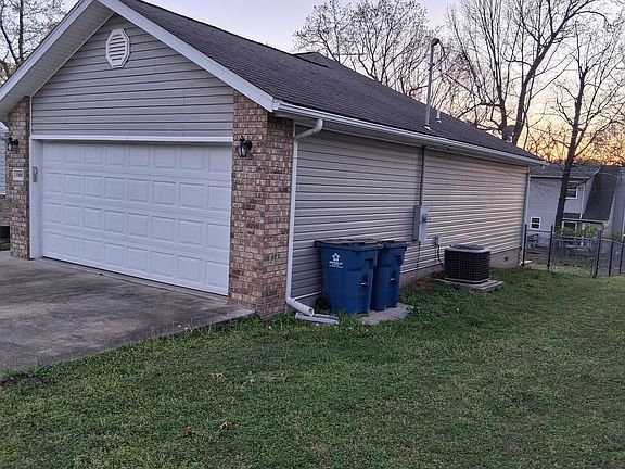 5th image of 1800 Sally Ann Avenue