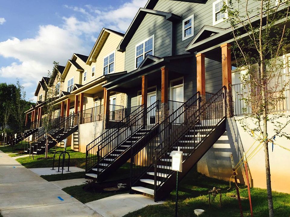 1st image of 444 S Sang Ave