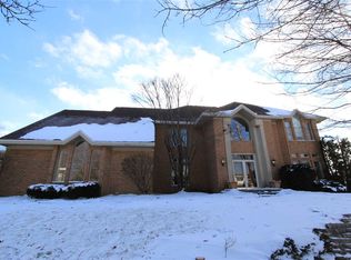 1747 Pinehurst Ln, Waterloo, IA 50701