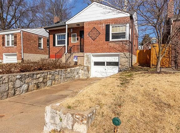 3rd image of 8741 White Ave