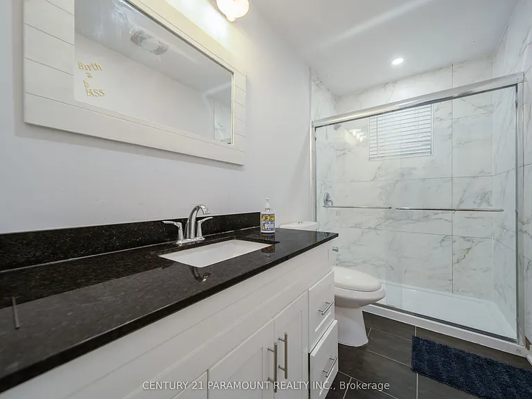 11 Gondola Cres — Photo 24