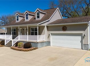 6627 N Humphrey Rd, Oak Harbor, OH 43449