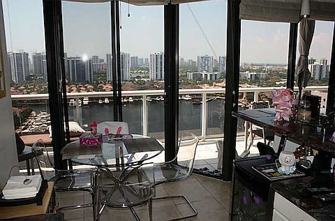 3rd image of 3640 Yacht Club Dr #Ph07