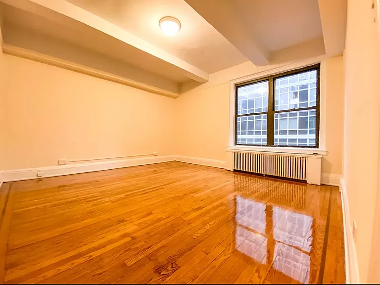 310 E 55th St #12CC — Photo 1