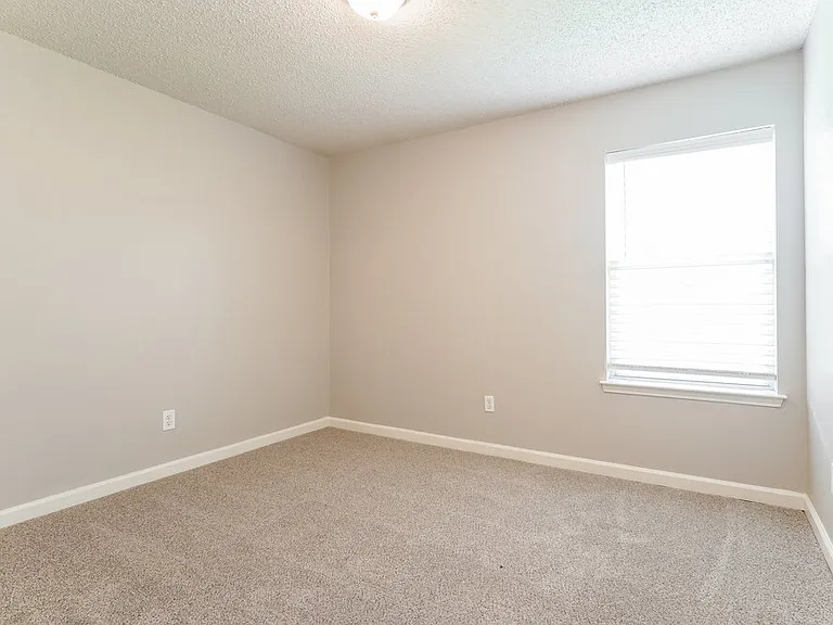 4616 Wheatland Dr — Photo 13