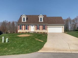 1712 Parkwood Ct NE, Palmyra, IN 47164