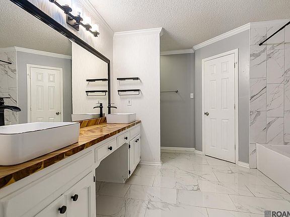 5th image of 9041 Alder Dr