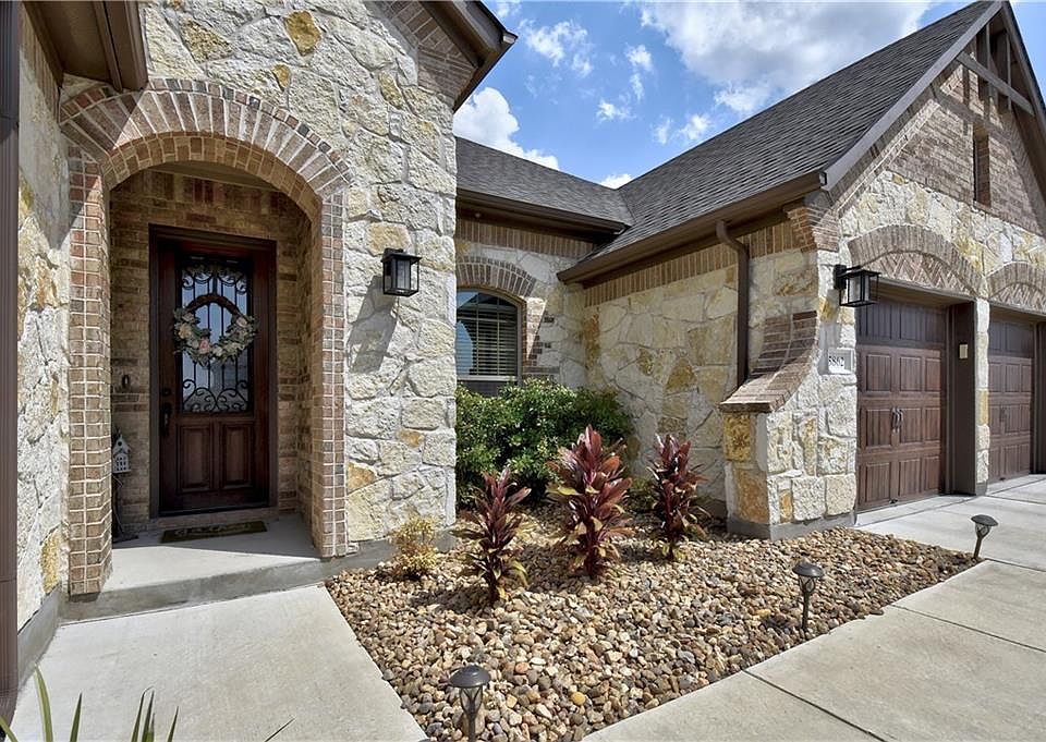 1st image of 5862 Casstello Dr