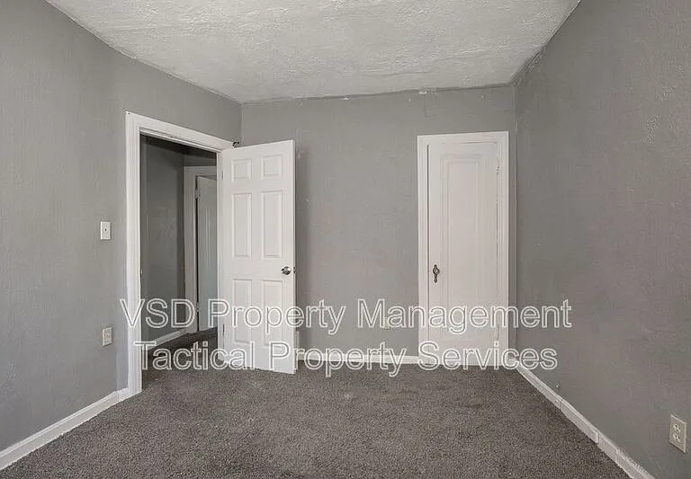 14717 Milverton Rd #UP — Photo 23