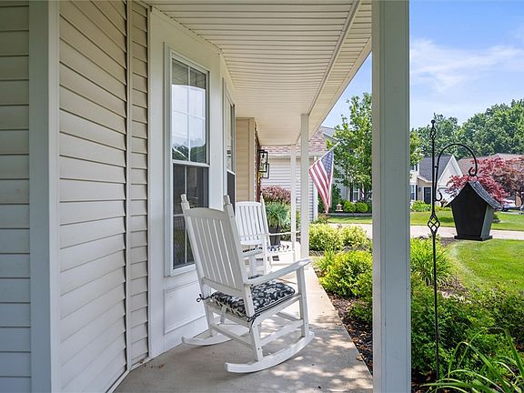 4th image of 271 Ida Red Ln