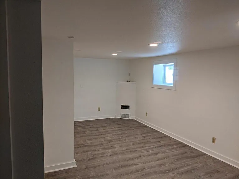2226 10th Ave E #3 — Photo 7