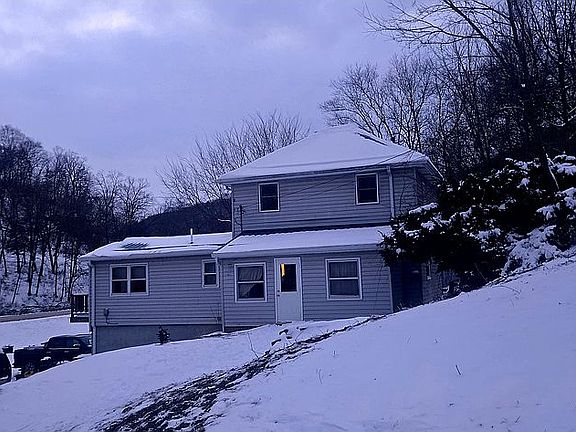 5th image of 109 Great River Rd