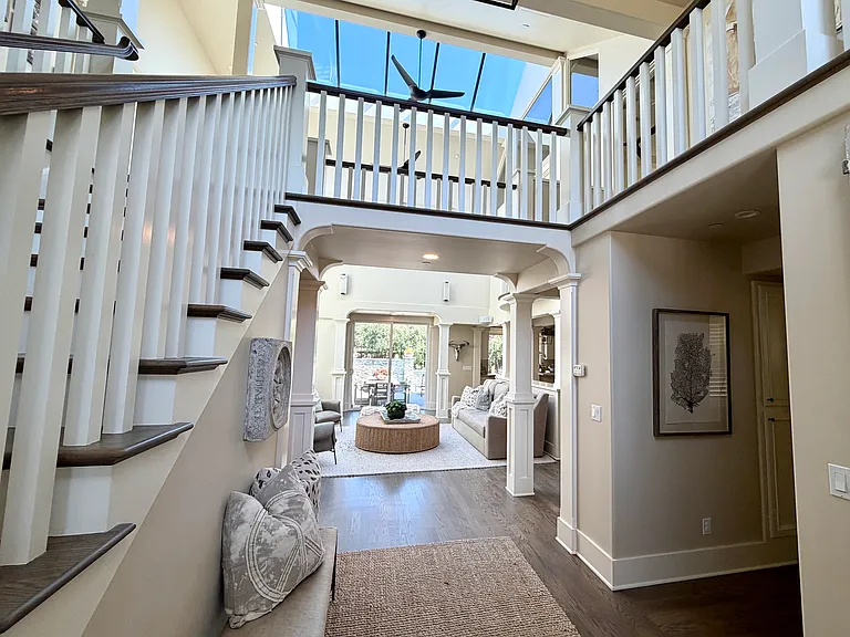 Seabreeze Pl — Photo 2