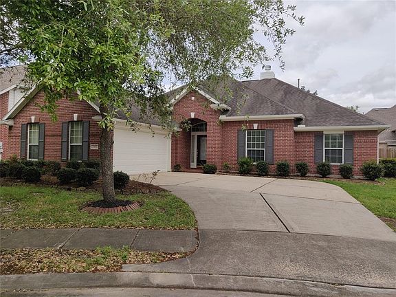 3rd image of 3103 Maple Hill Dr