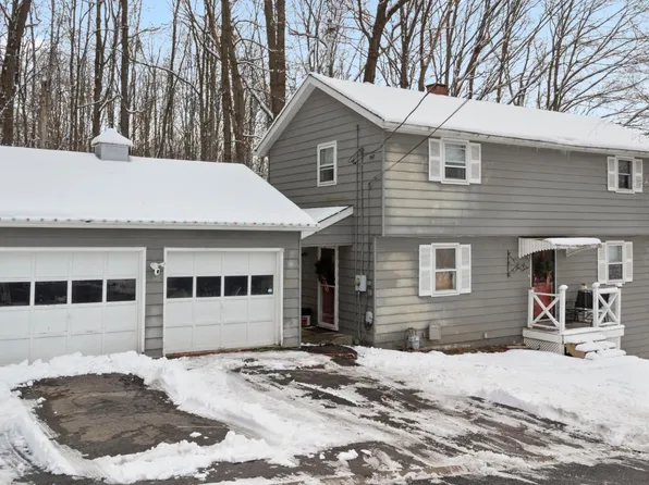 418 Fernwood Ave, Johnson City, NY 13790