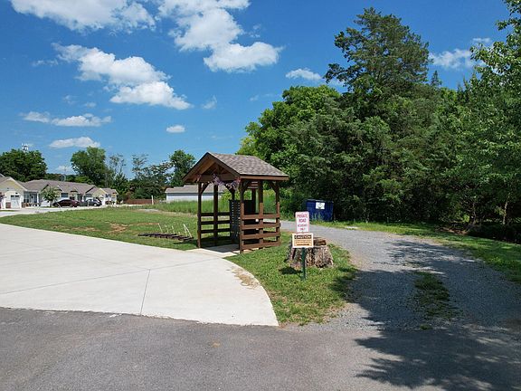 2nd image of 4470 Keith St Lot 500