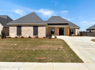 134 Palace Xing, Flowood, MS 39232