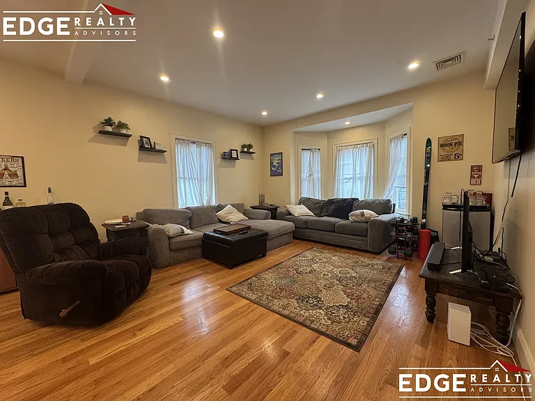 7 Sparhawk St #2A — Photo 8