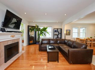 255-31 Iowa Rd, Great Neck, NY 11020