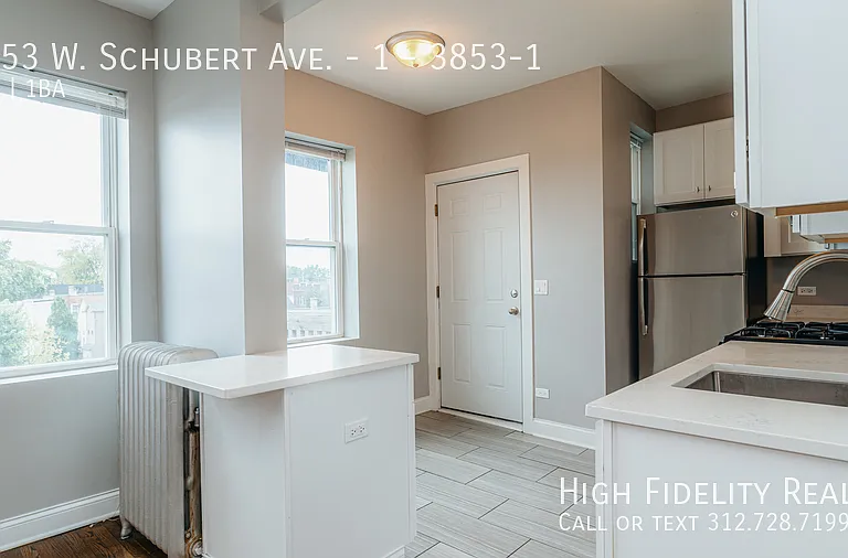3853 W Schubert Ave #1-3853-1 — Photo 2