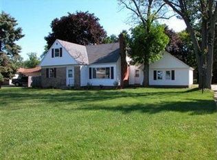 13820 Shawnee Trl, Middleburg Heights, OH 44130