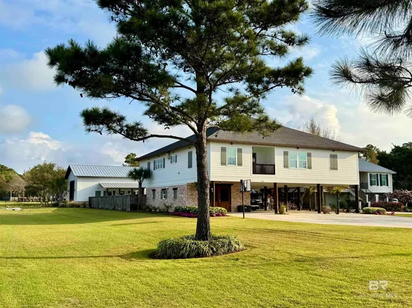 4709 Burkart Ln, Orange Beach, AL 36561