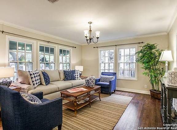 4th image of 253 Castano Ave