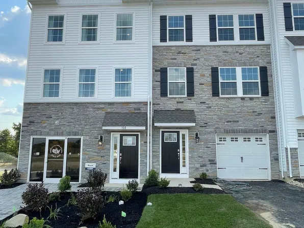 124 Bell Ct, Sellersville, PA 18960