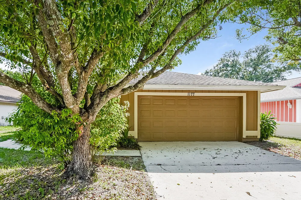 4 bed, 2.0 bath, 1519 sqft, $2,635 — Photo 1