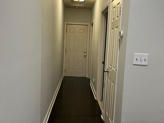 5th image of 333 W Girard Ave #1F
