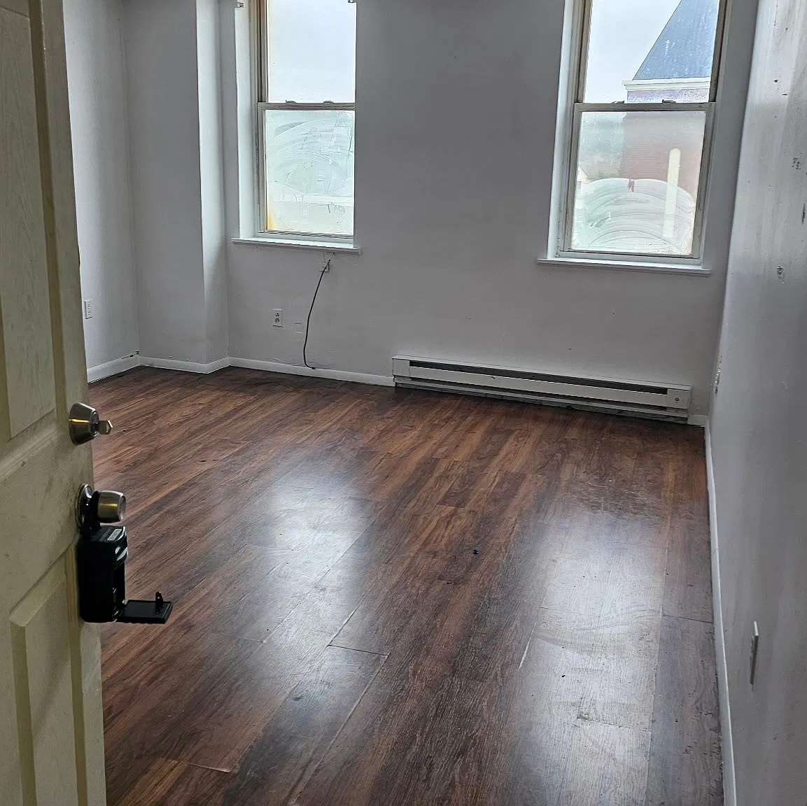 996 Jefferson Avenue — Photo 2