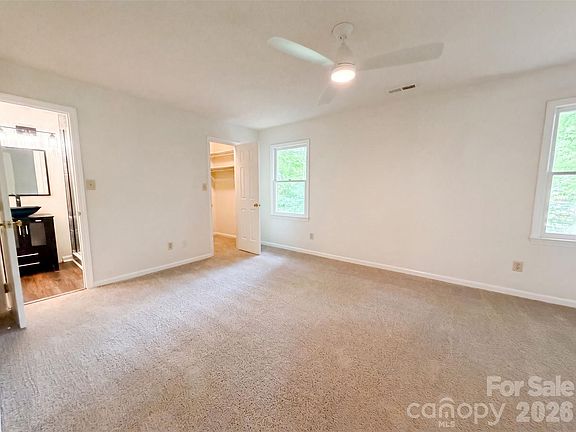 4th image of 1711 Hickory Ridge Rd