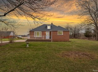 1439 S Sheridan Rd, Lennon, MI 48449