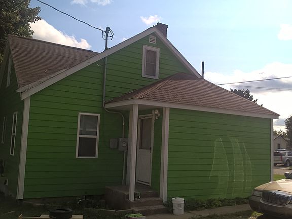 4th image of 6650 Center Ave