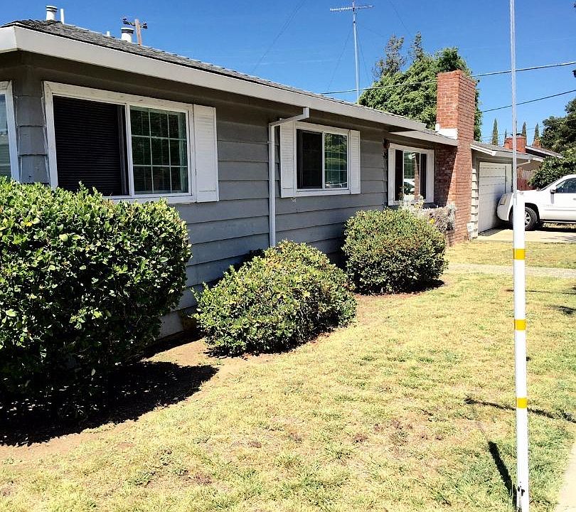 1st image of 890 Leigh Ave