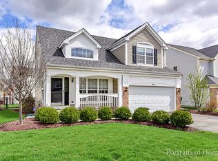 860 Violet Cir, Naperville, IL 60540