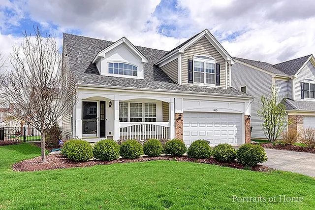 860 Violet Cir photo 1