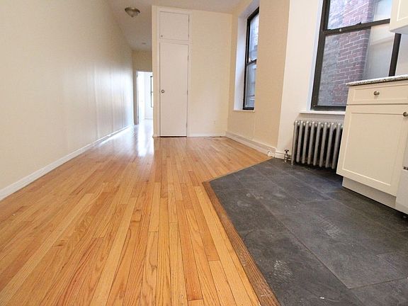 5th image of 844 Amsterdam Ave APT 5S