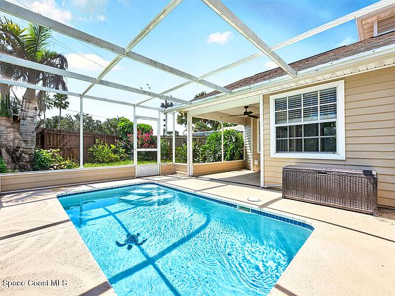 2nd image of 1599 Pga Blvd