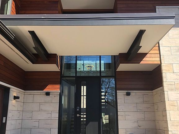 2nd image of 1178 Carol Ln