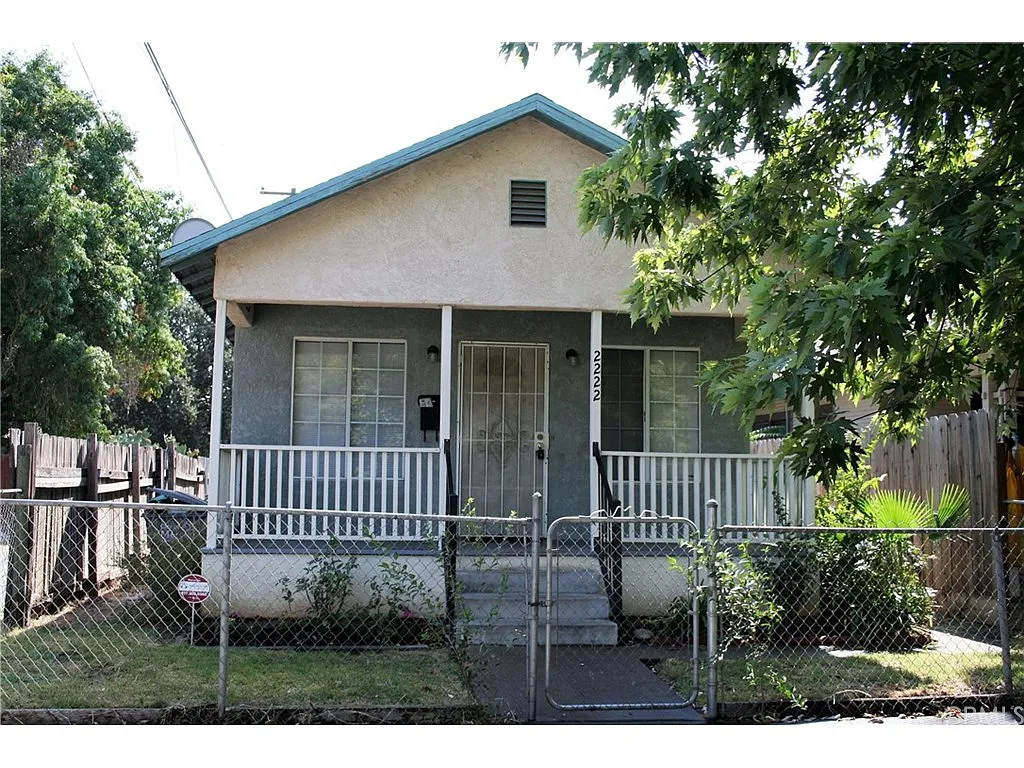 2222 P St photo 1
