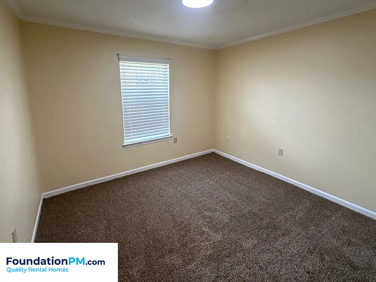 2621 Derbyshire Ave — Photo 16