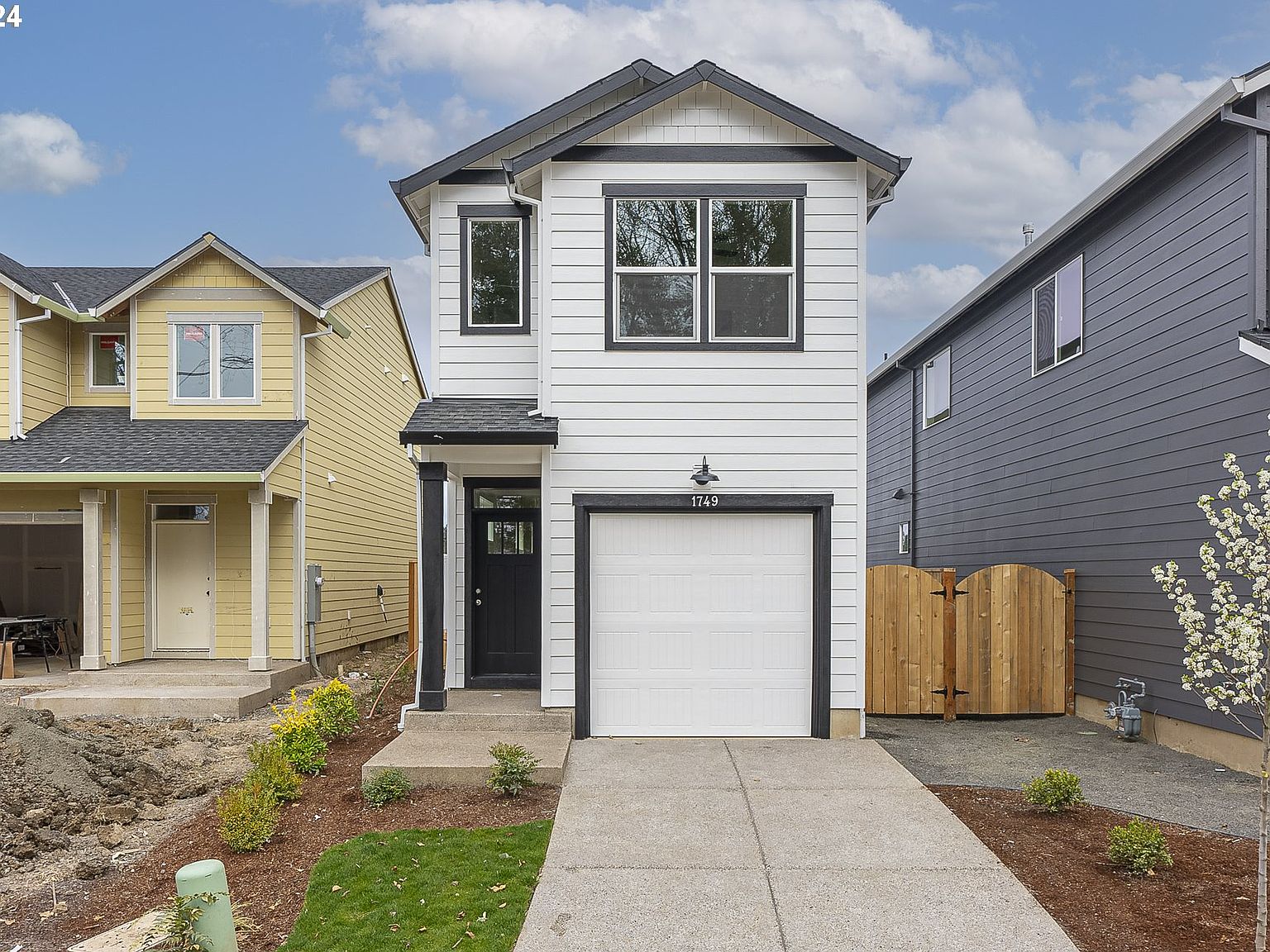 1749 NE Waterfront St, Newberg, OR 97132 Zillow