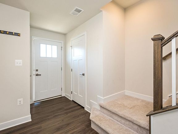 3rd image of 3721 Sedgewick Ln
