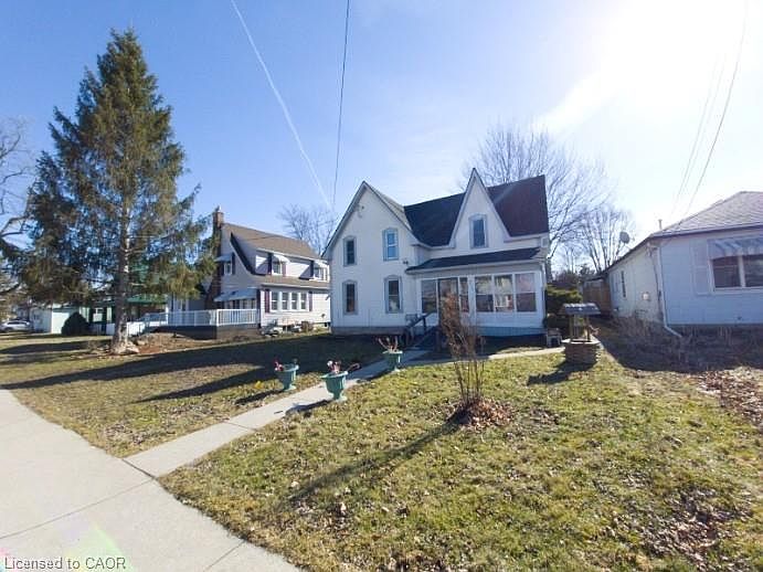1st image of 713 Cedar St